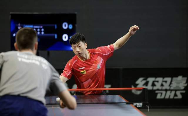 球树立了一 球树立了一