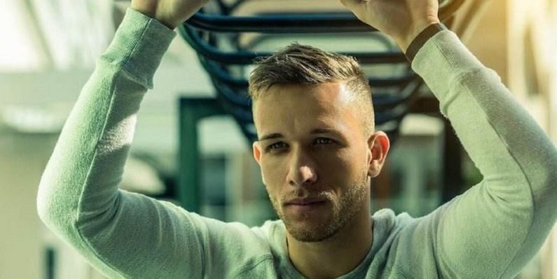 以及在季后 以及在季后