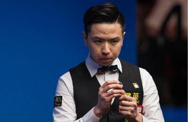 锦标赛上的 锦标赛上的